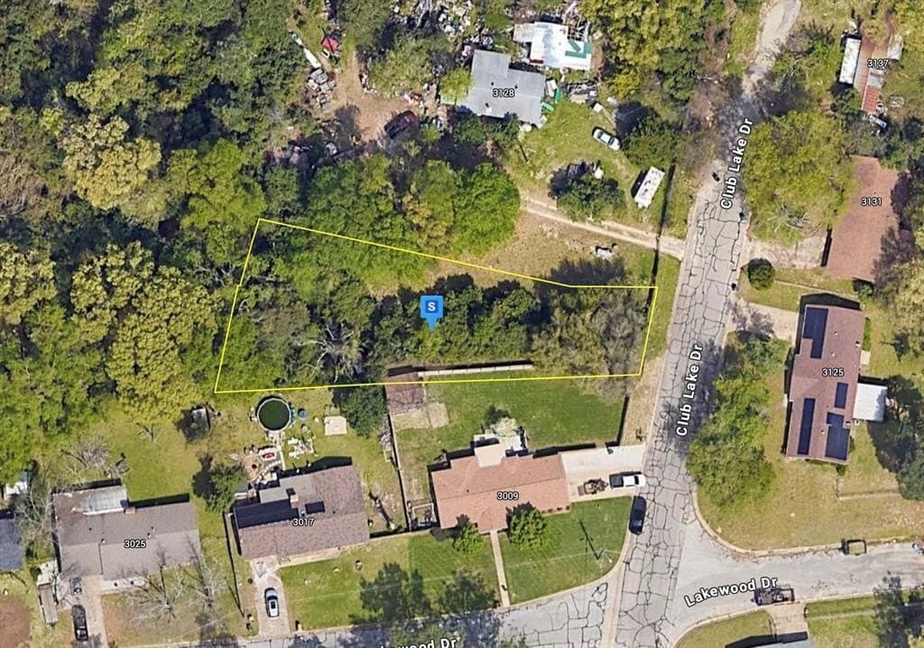3128 Club Lake Drive