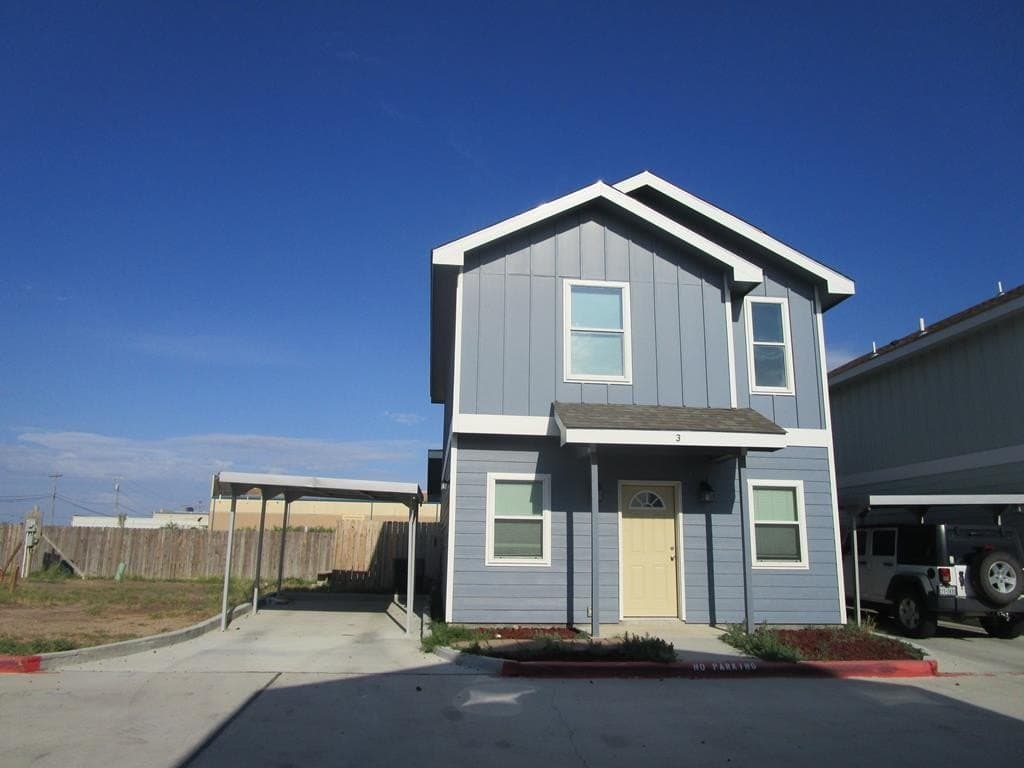 2556 Fox Place