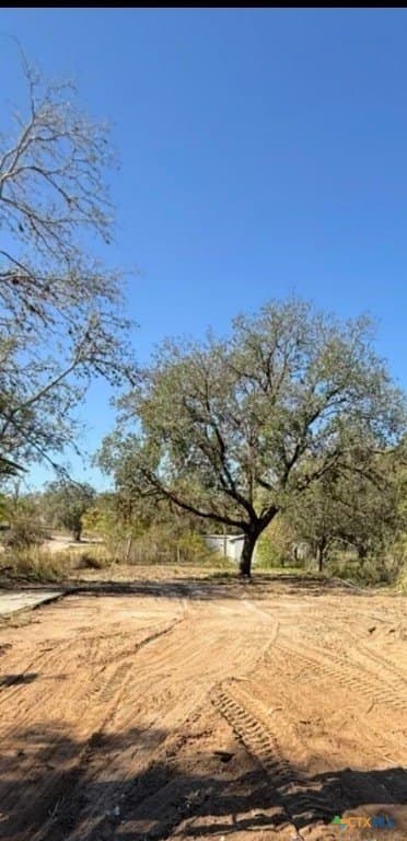 409 Harl Street lot: 2