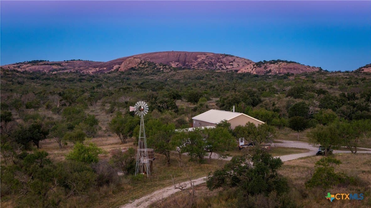 7702 Ranch Road 965