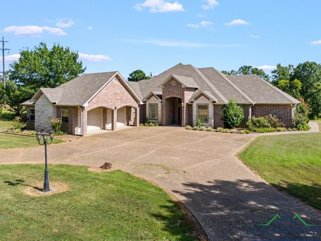 100 Lantana Road