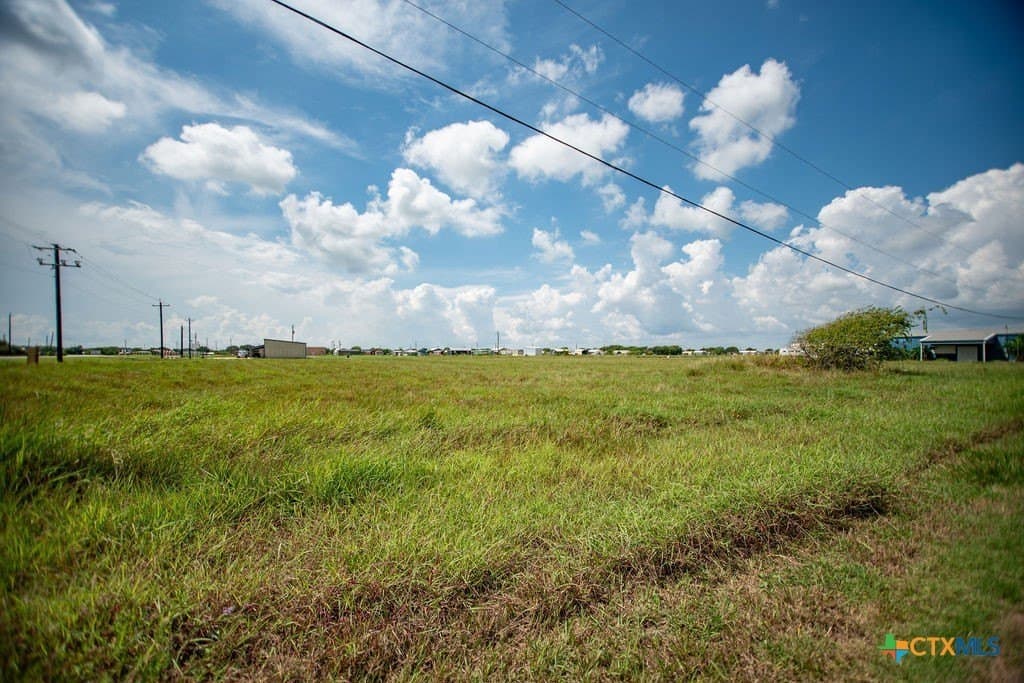 Highway 185 lot: 3