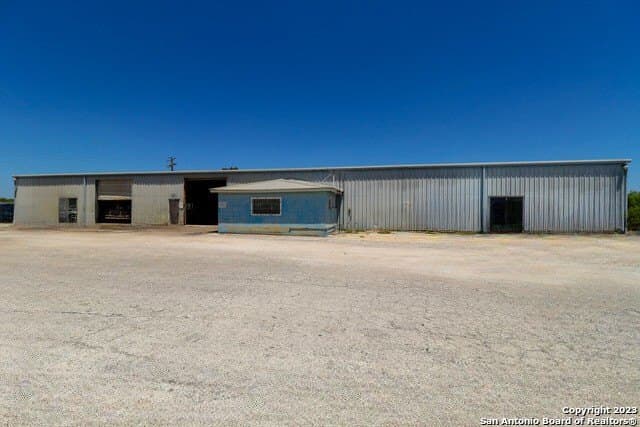 1538 N Highway 123