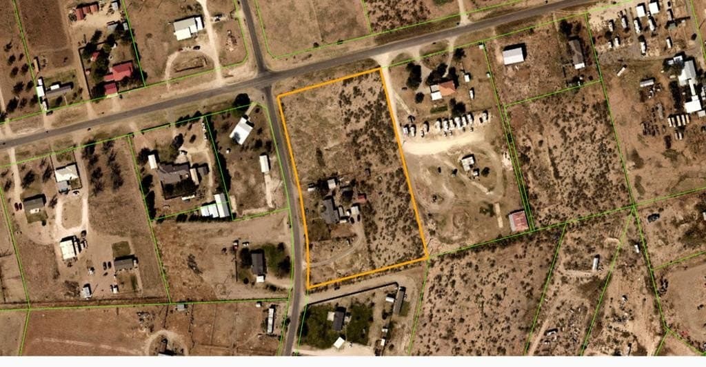 N Sunflower Ave lot: 20