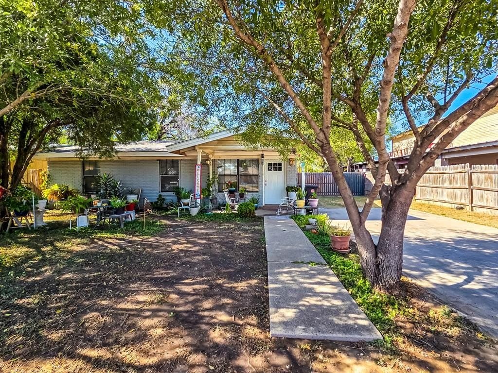 3345 TINA DRIVE