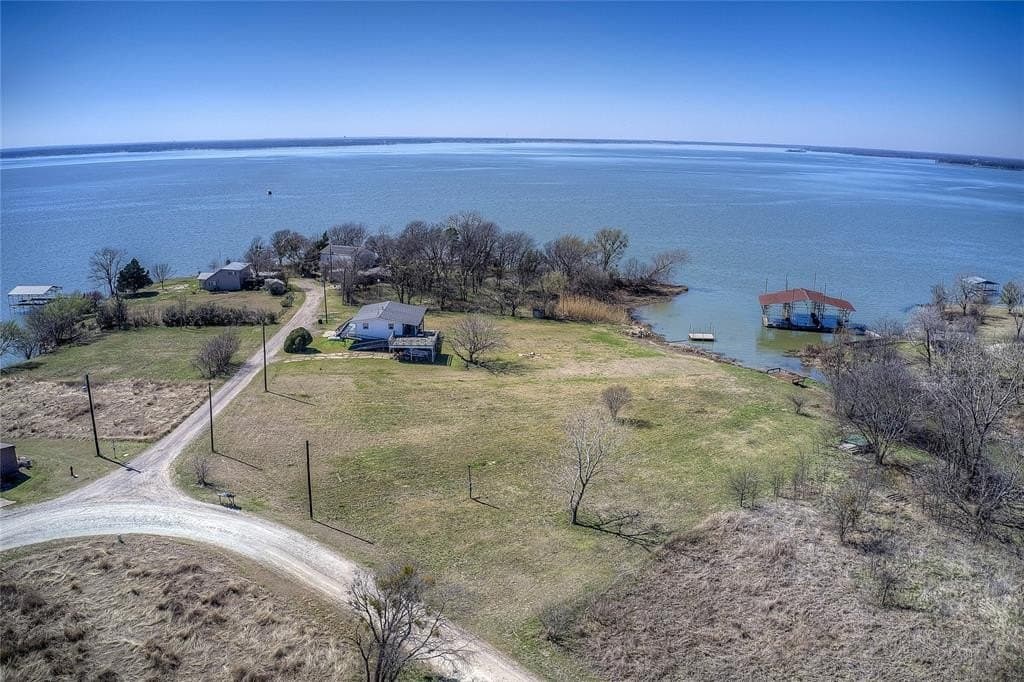 3892 Thunder Point Drive