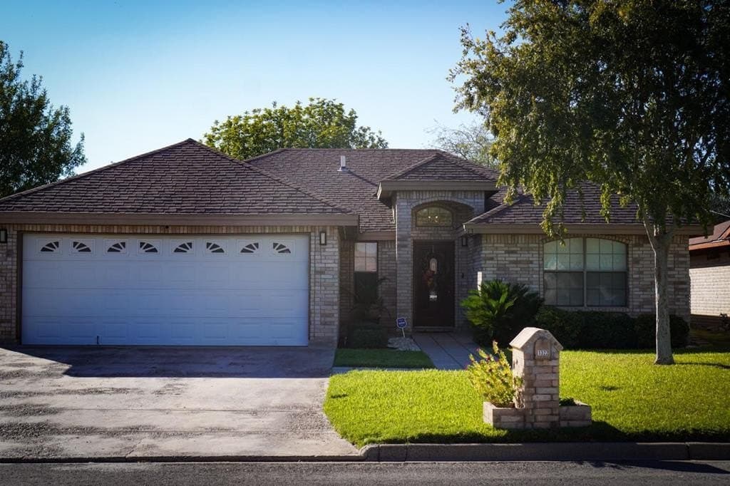 1322 Camarinos Drive