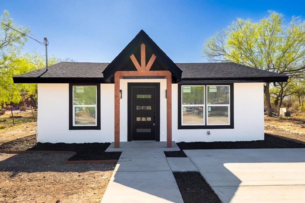 182 Victoriano Ave