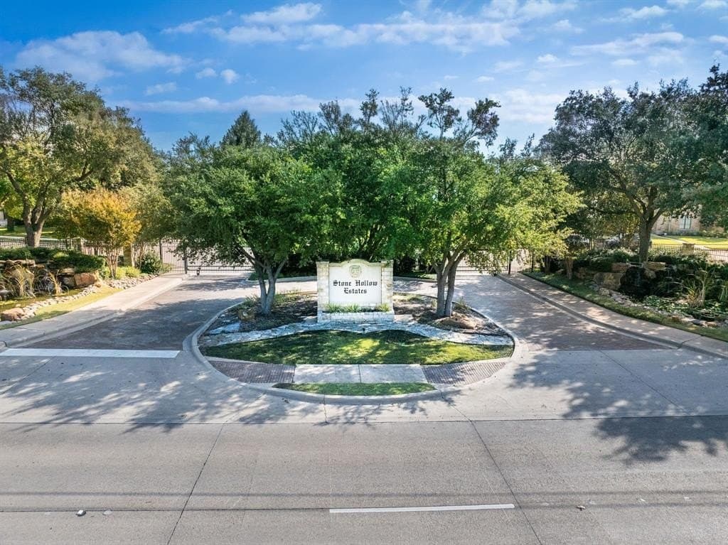 2106 Stone Hollow Drive