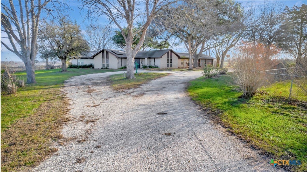 10957 N US Highway 77