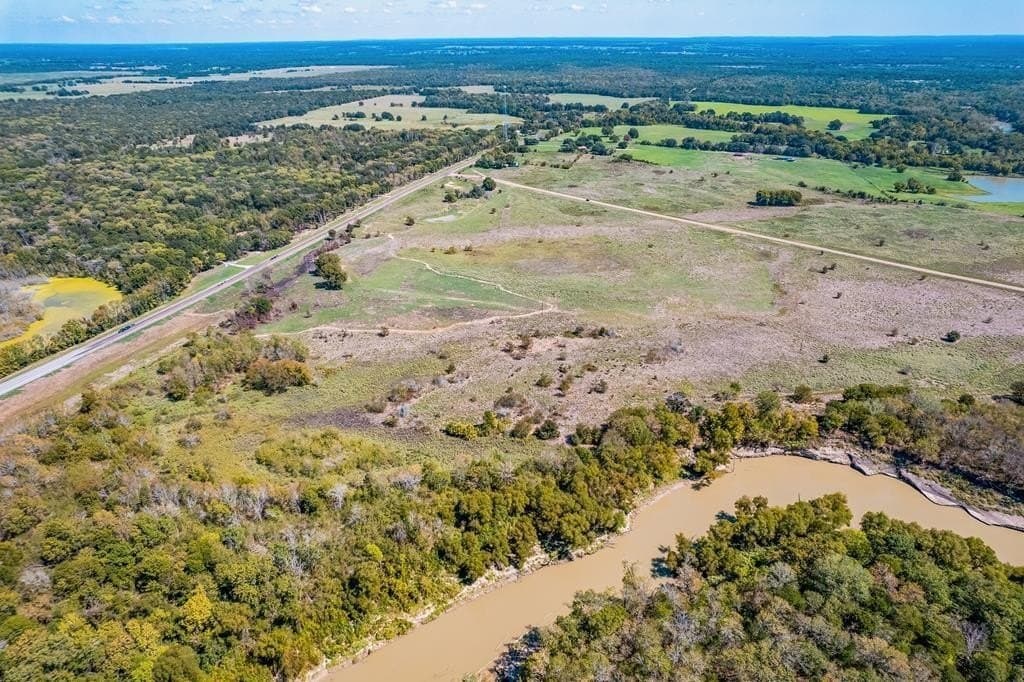 12.27Acr Private Road 8496