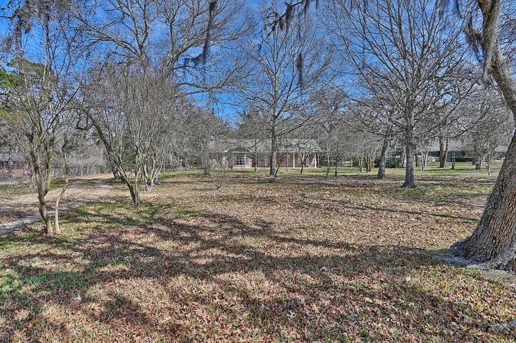 176 FM 2679 Road