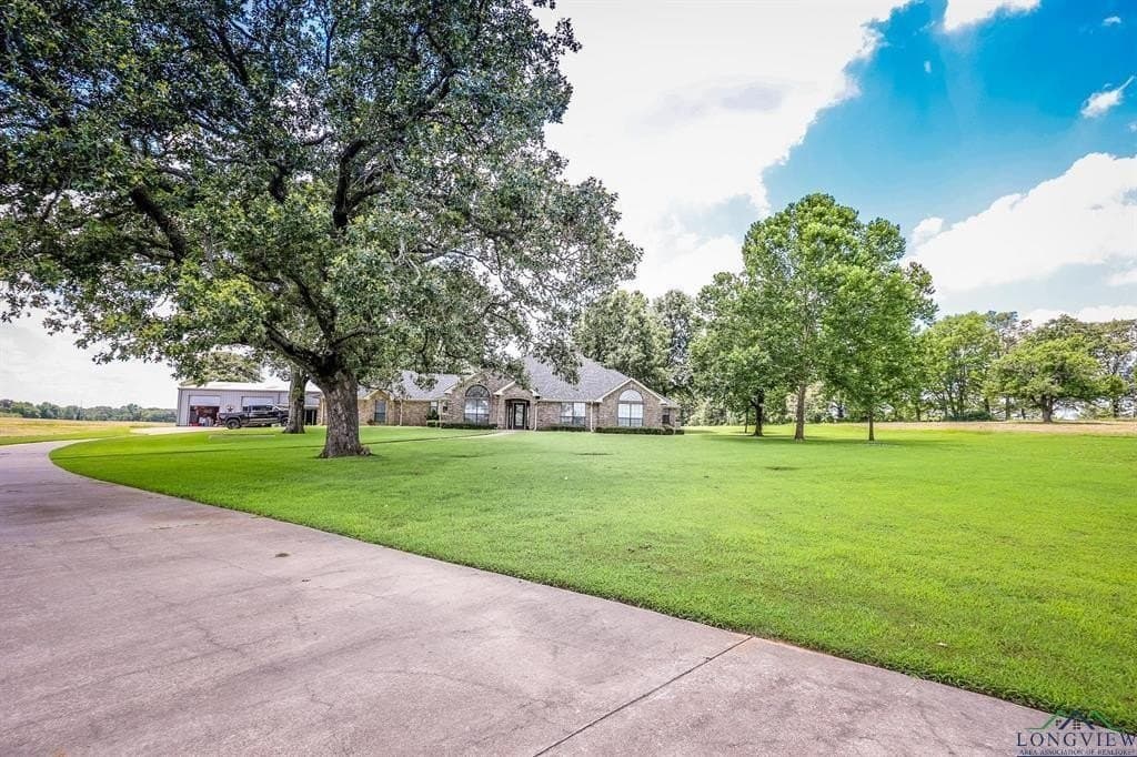 1127 SW CR 3230