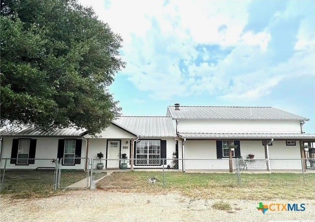 880 County Road 3100