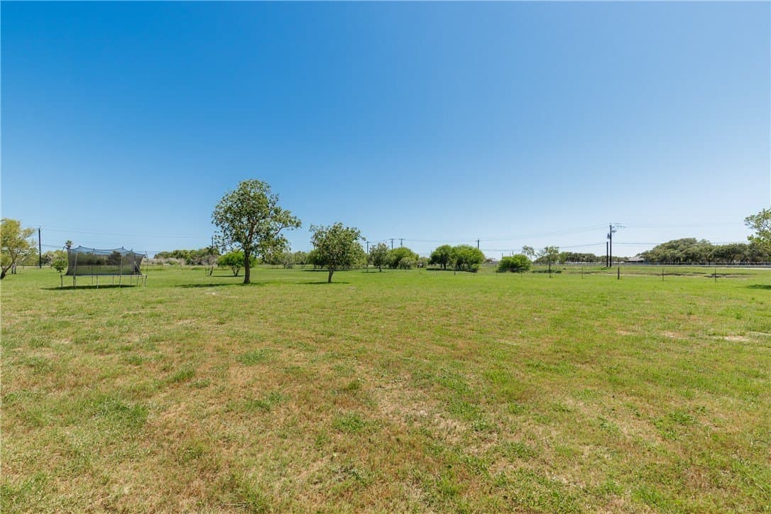 Flour Bluff lot: 1