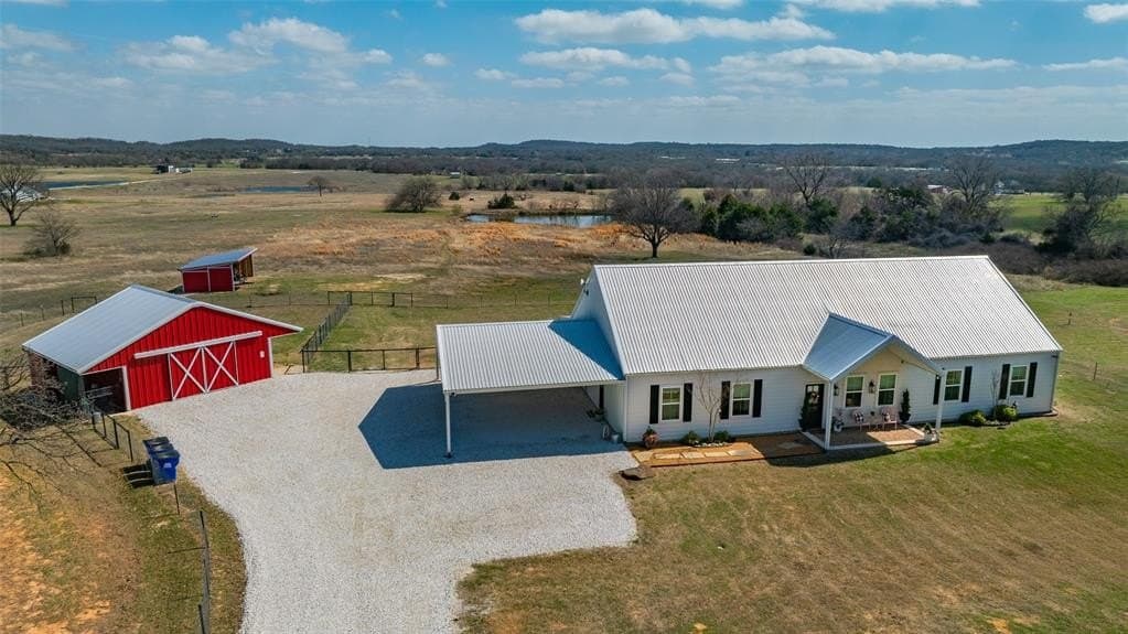 646 County Road 2121