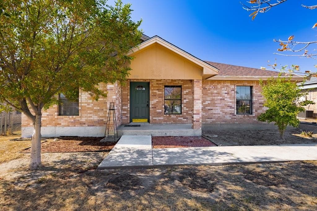 1061 Lazar Drive