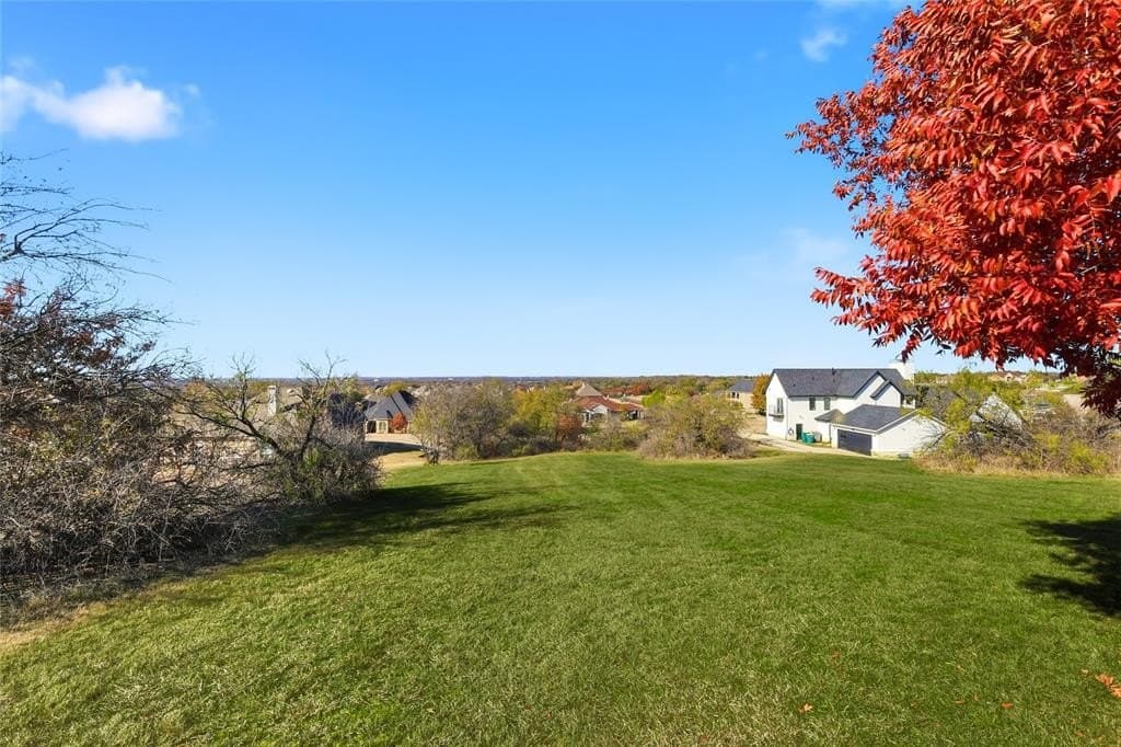 2712 Lake Cove