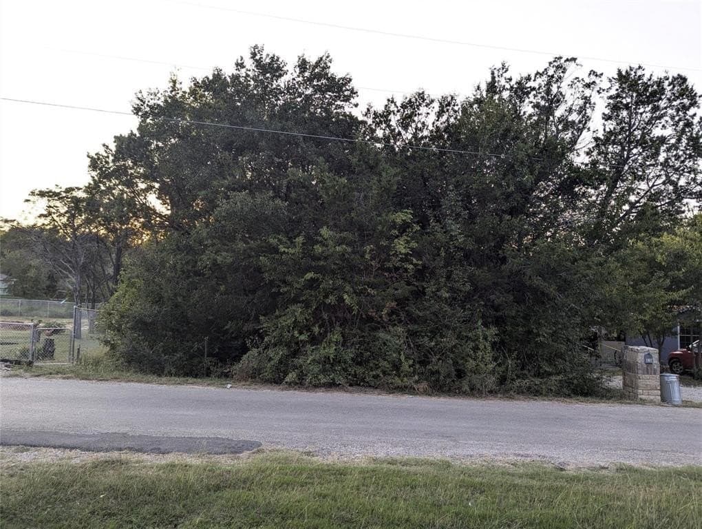 914 Indian Creek Drive