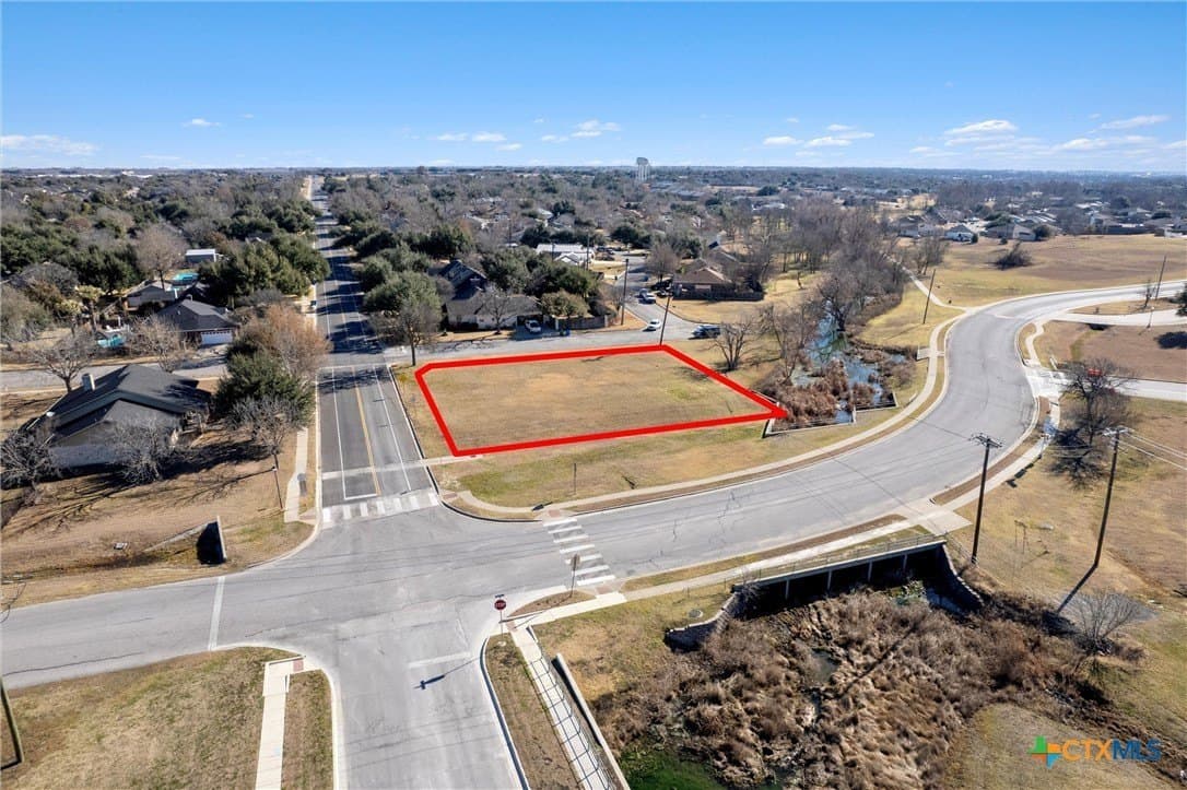 3949 Pinehurst Drive lot: 1