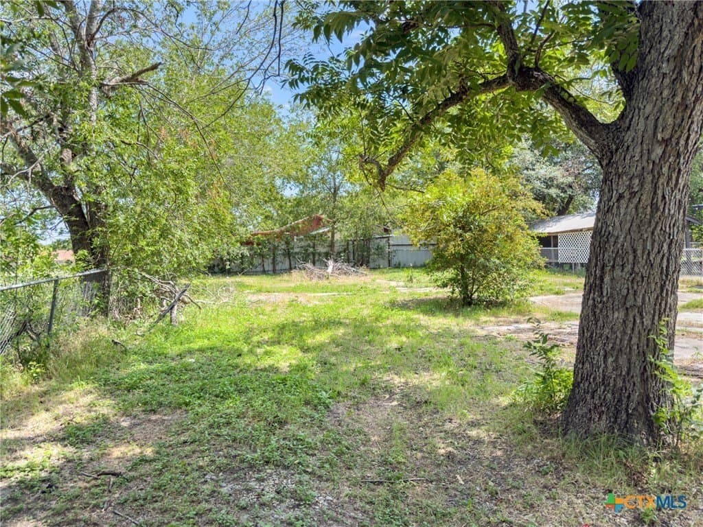 729 Schuessler Street lot: 11