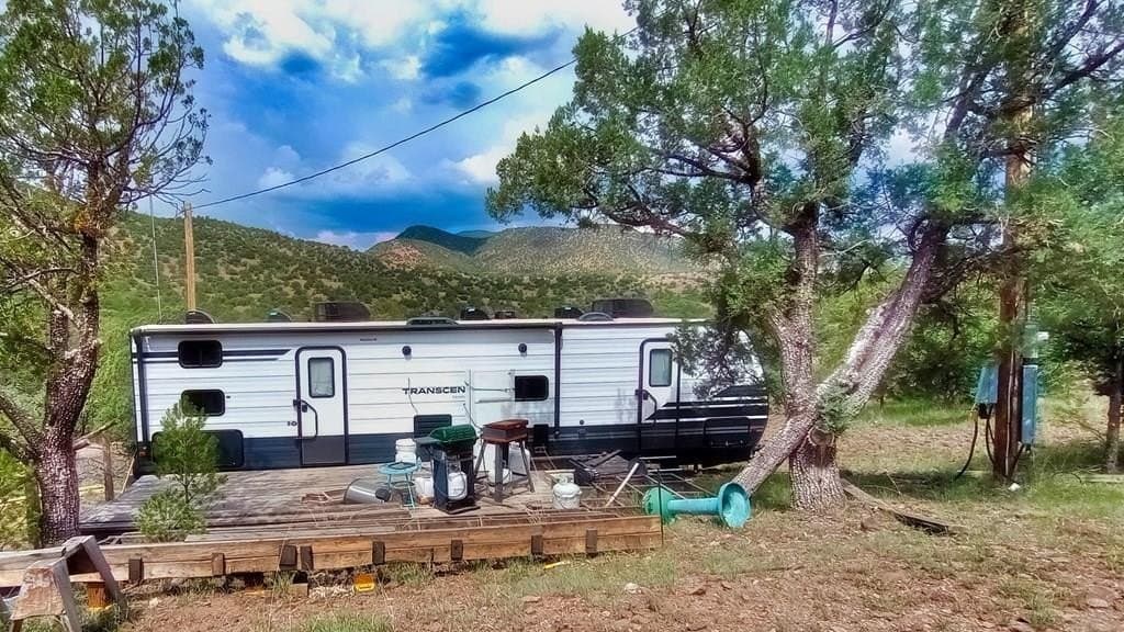 203/207 High Lonesome Trail