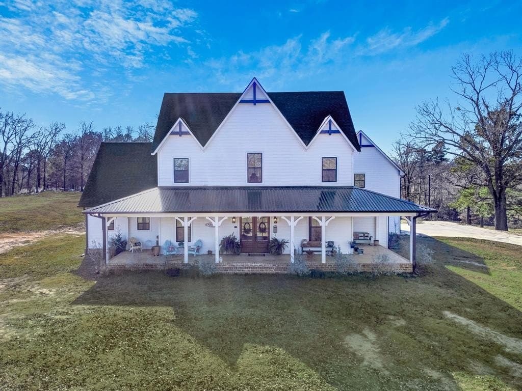 1546 Paw Paw Road