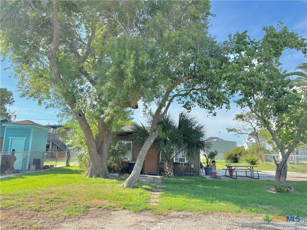 103 E Jefferson Avenue lot: 4