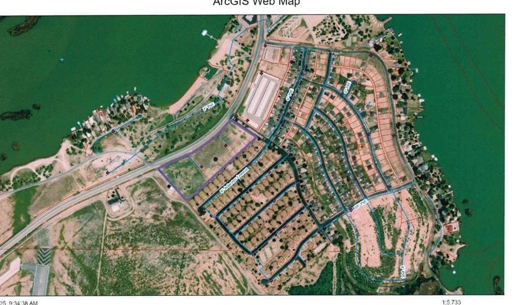Knickerbocker Road lot: Call