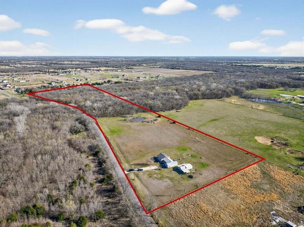1382 County Road 2738