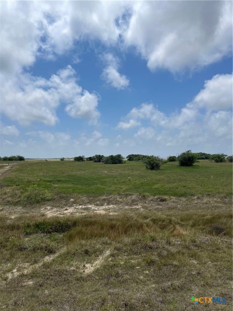 93 Fivemile Trail lot: 93
