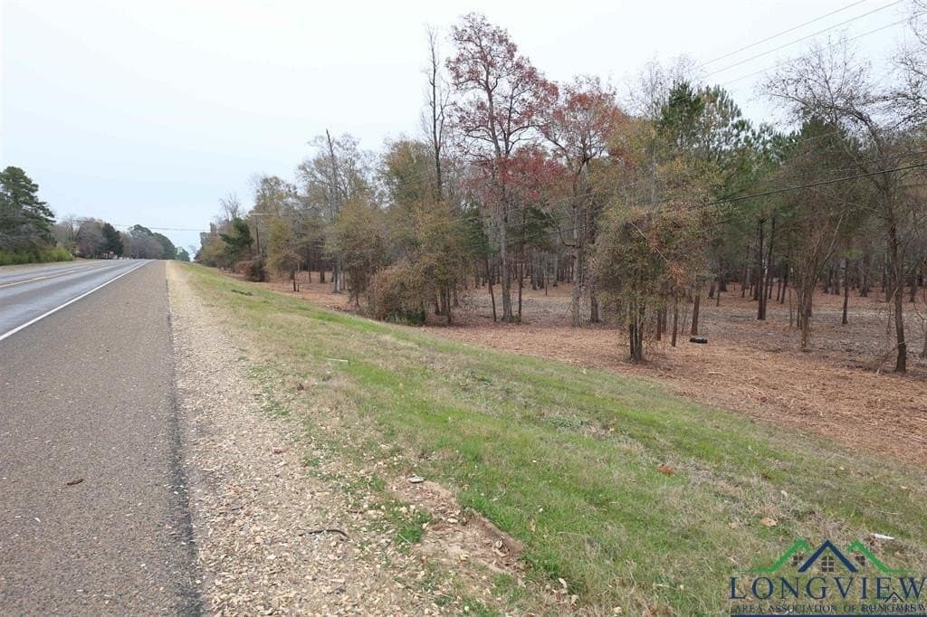 10 Acres HWY 43