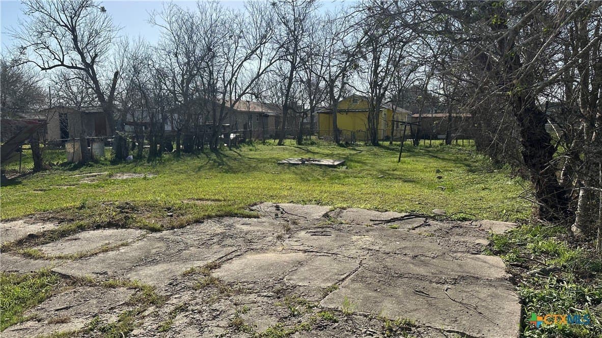 2507 Prince Street lot: 10