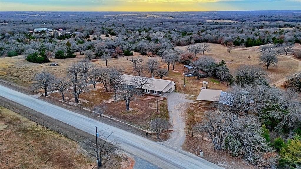 584 W Alamo Road