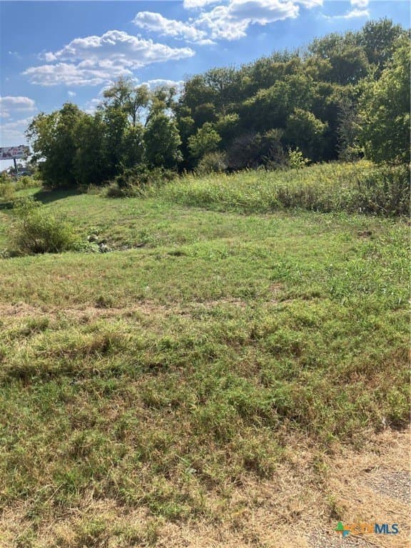 3202 S Central Avenue lot: 1