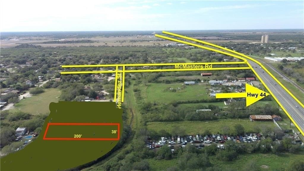 Hernandez Street lot: 63C