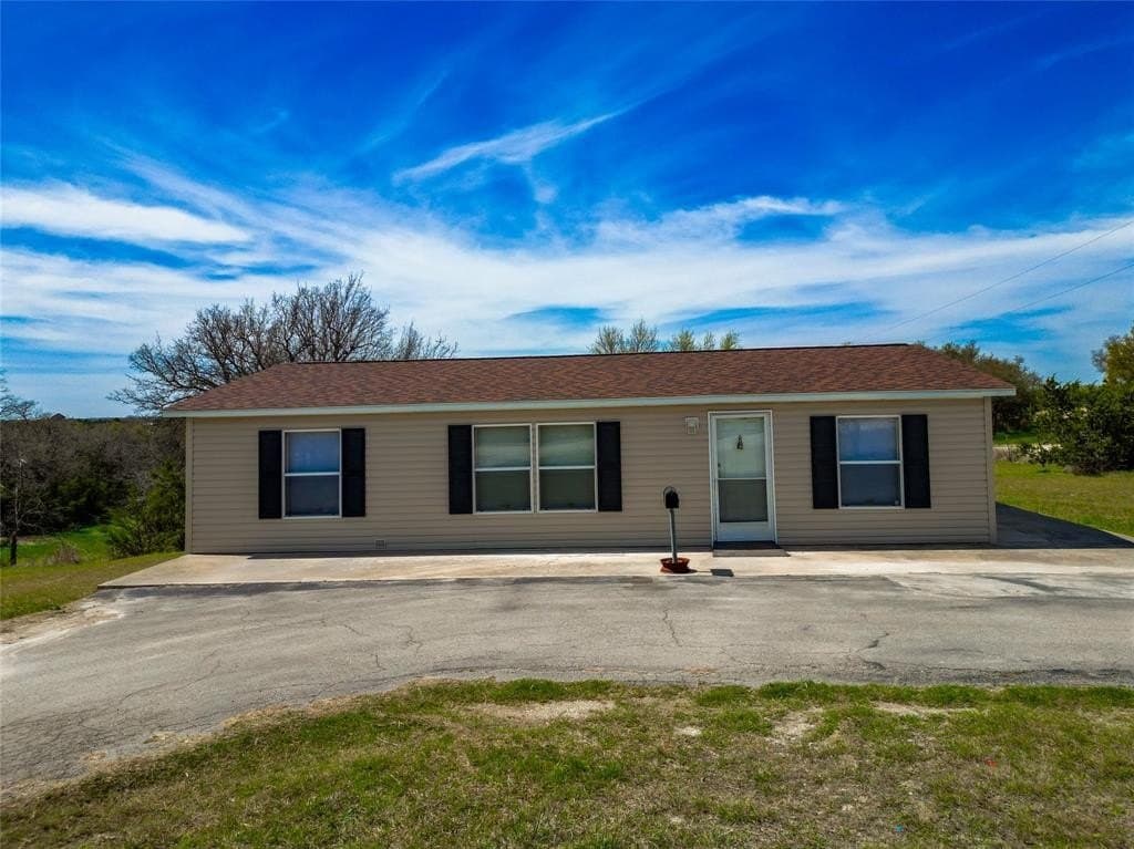 3233 Deer Path Lane