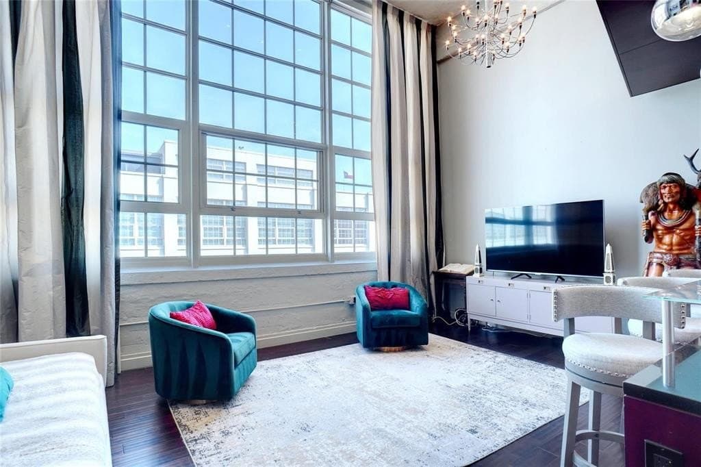 2600 W 7th Street