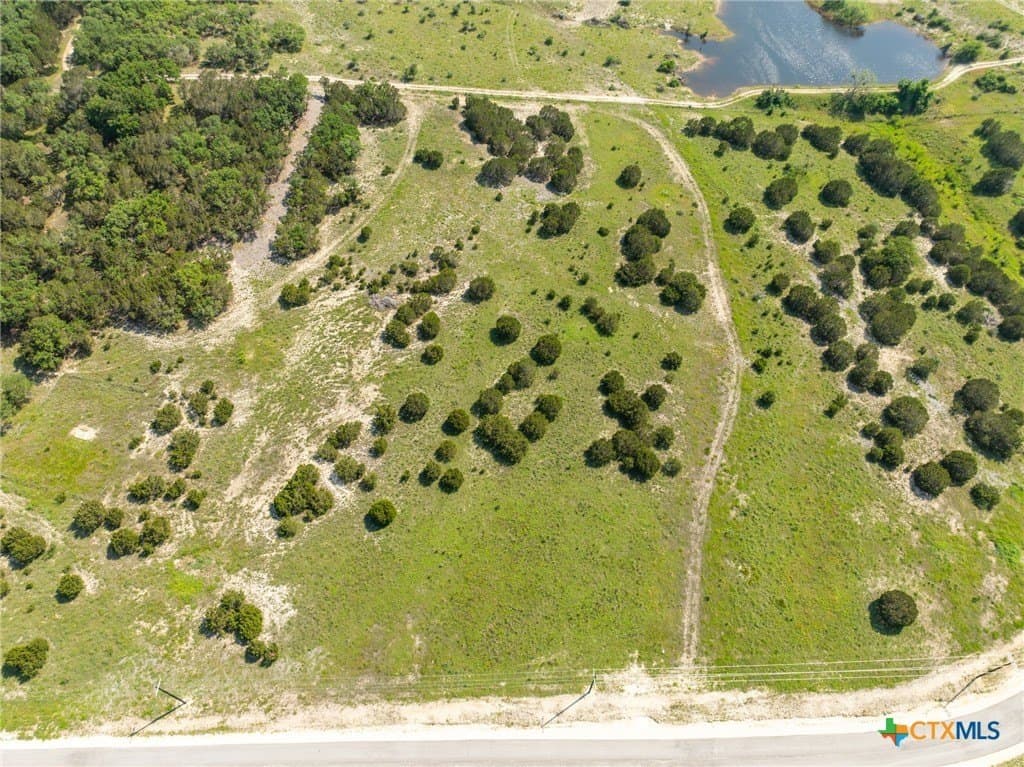 Shin Oak Drive lot: 58-59
