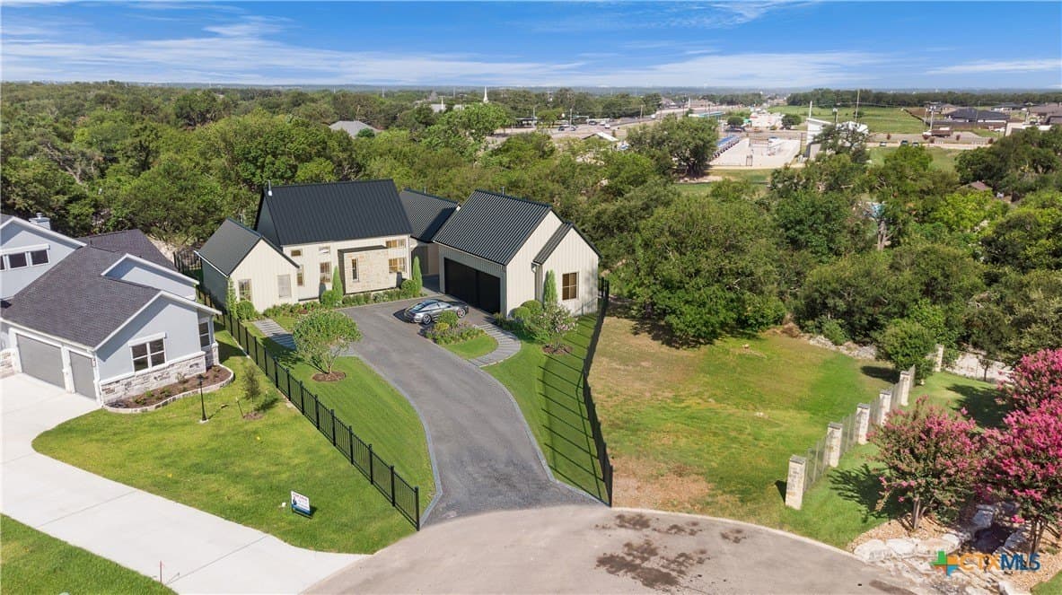 6821 NE Misty Creek Lane lot: 22A