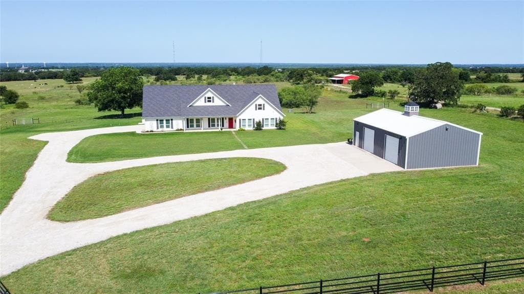 121 County Road 2571