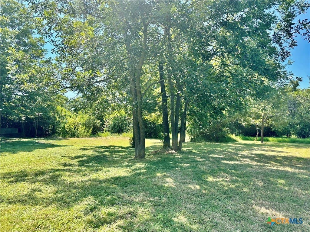 1009 S 18th Street lot: 5