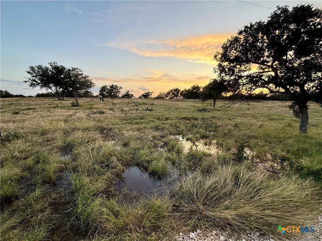 608 Private Road 2416