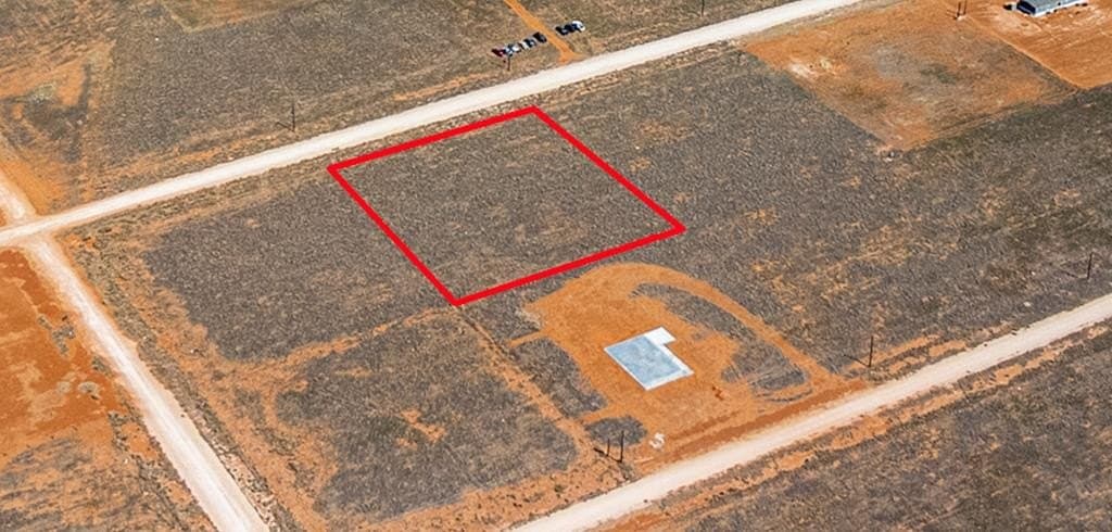 Private Rd lot: 110