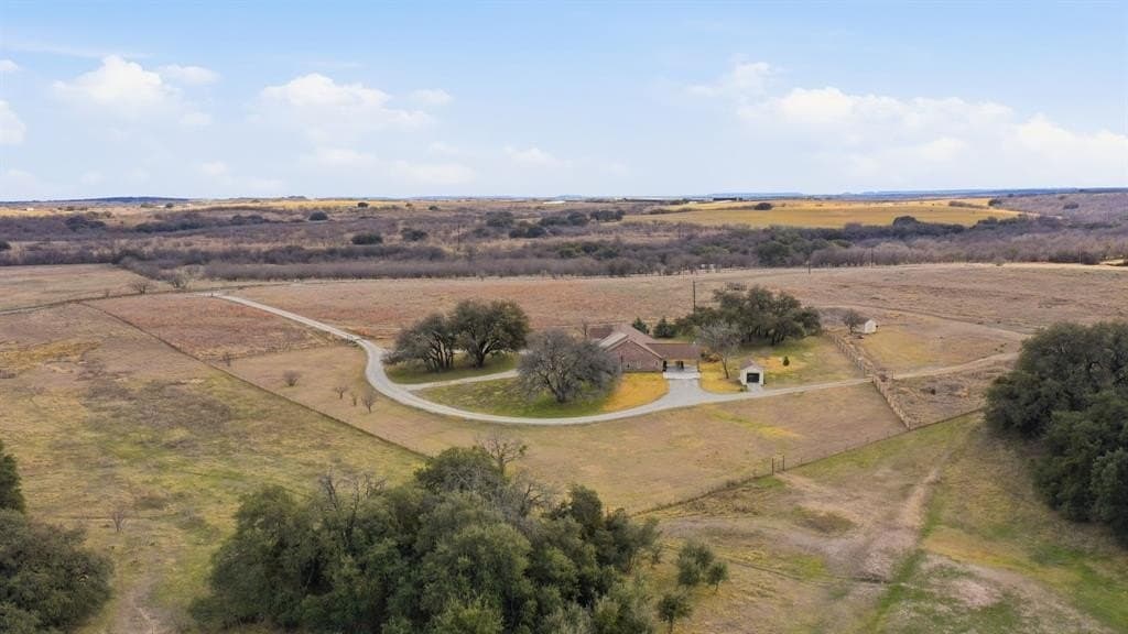 416 N Highway 590