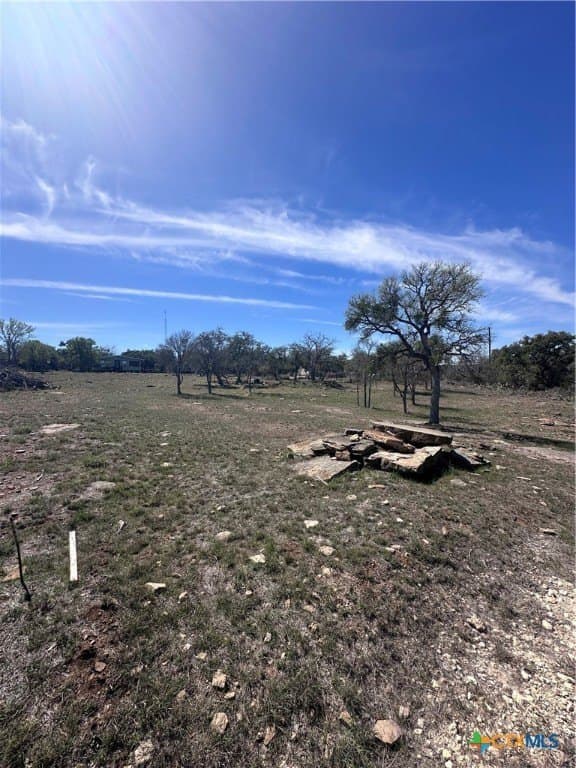 Lakeway lot: 416