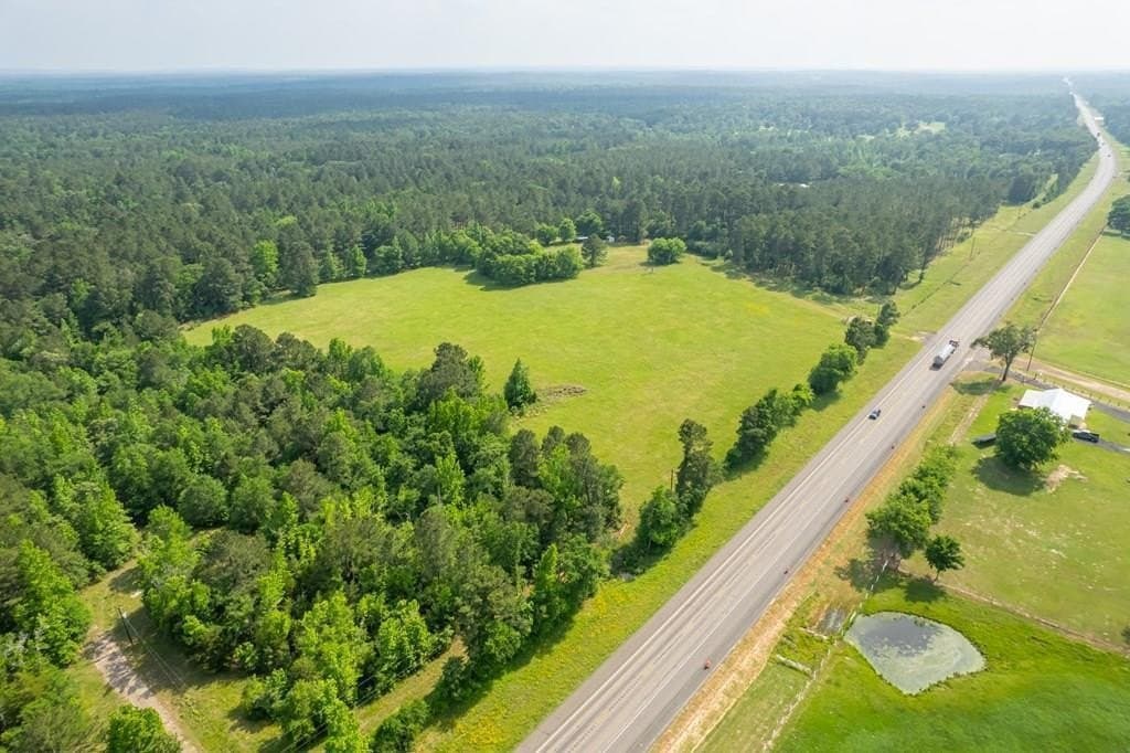 4564 US HWY 79