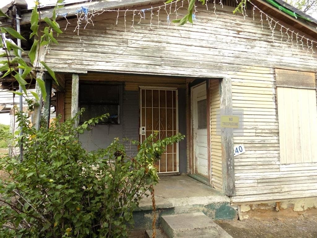 240 CALLE RUIDOSA