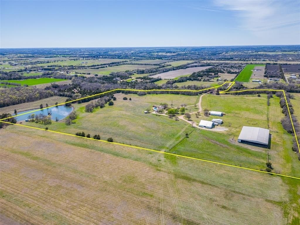 2525 Private Road 6040