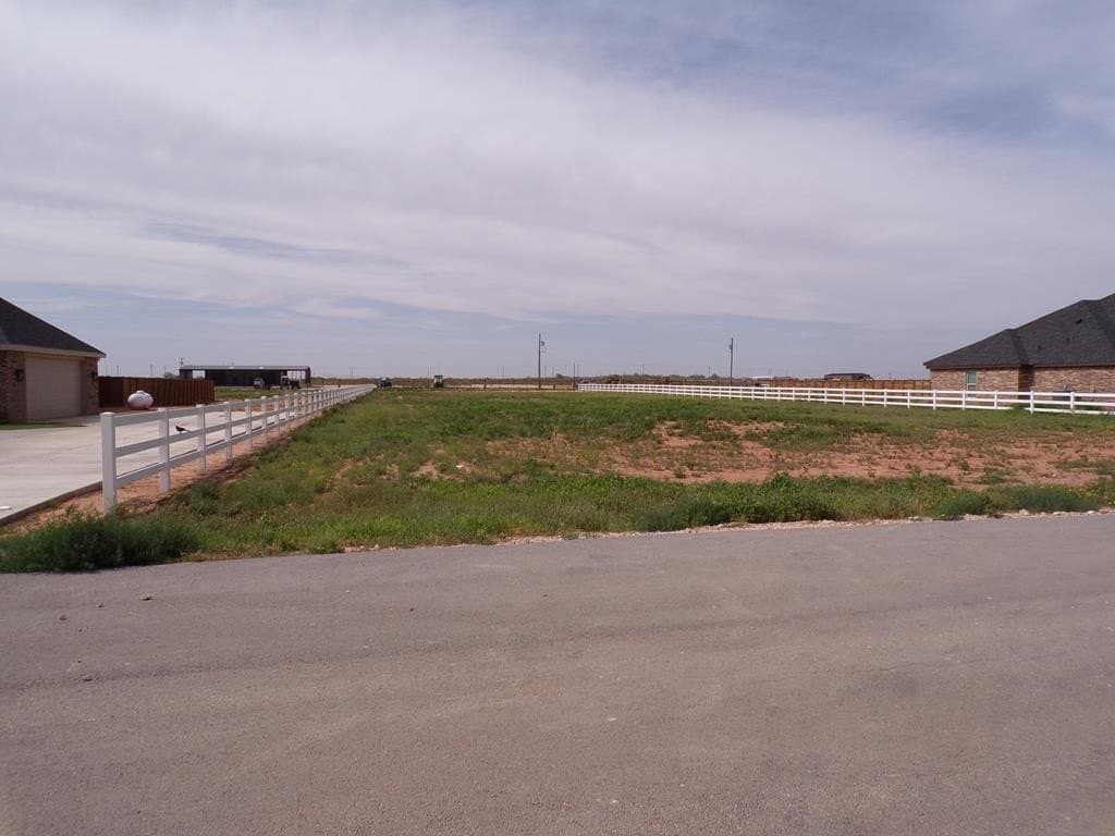 14015 E County Rd 104